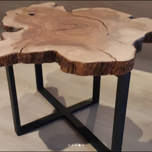 Mesa en madera de Olivo